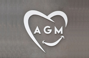 A.G.M.ORAL CENTER ASSOCIAZIONE PROFESSIONALE DEI DOTTORI MANZO